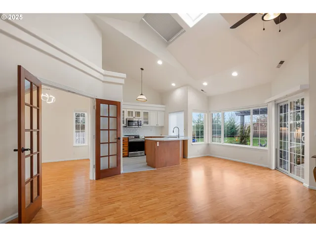 $600,000 | 3180 Duck Horn Drive, Eugene, OR 97404