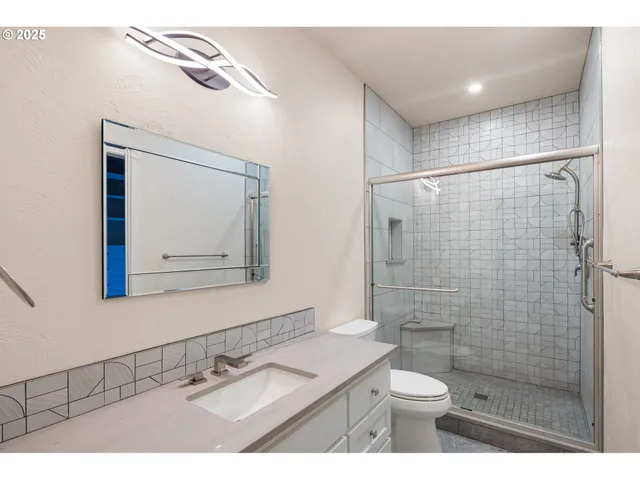 $600,000 | 3180 Duck Horn Drive, Eugene, OR 97404