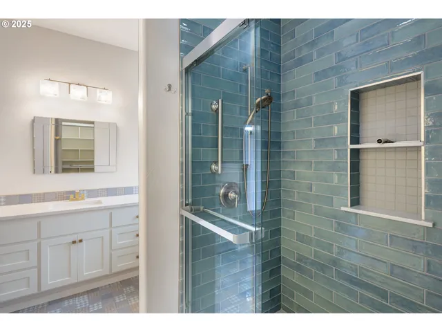 $600,000 | 3180 Duck Horn Drive, Eugene, OR 97404