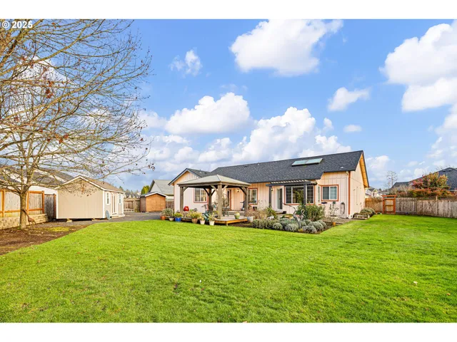 $600,000 | 3180 Duck Horn Drive, Eugene, OR 97404