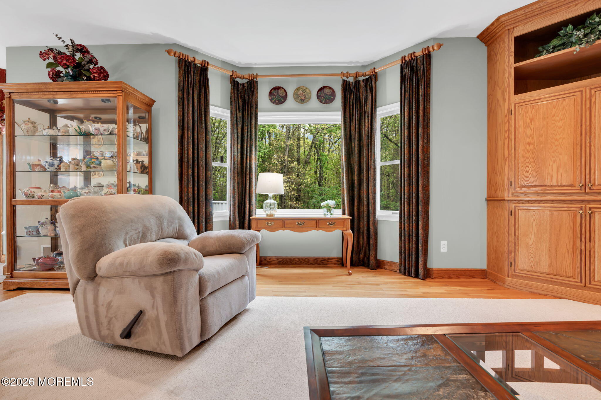 4 Quaker Hill Road Jackson, NJ 08527 - Photo 27 of 70 a living room with furniture and a large window