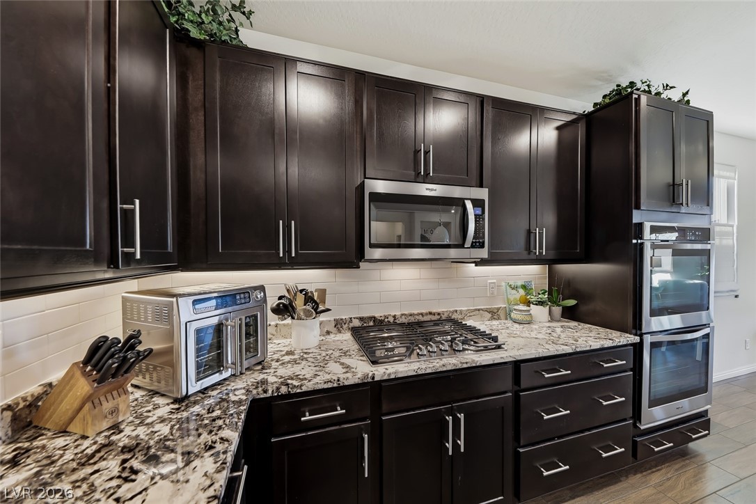 2922 Ventana Ridge Avenue Henderson, NV 89044 - Photo 19 of 57 The custom cabinetry looks and feels brand new