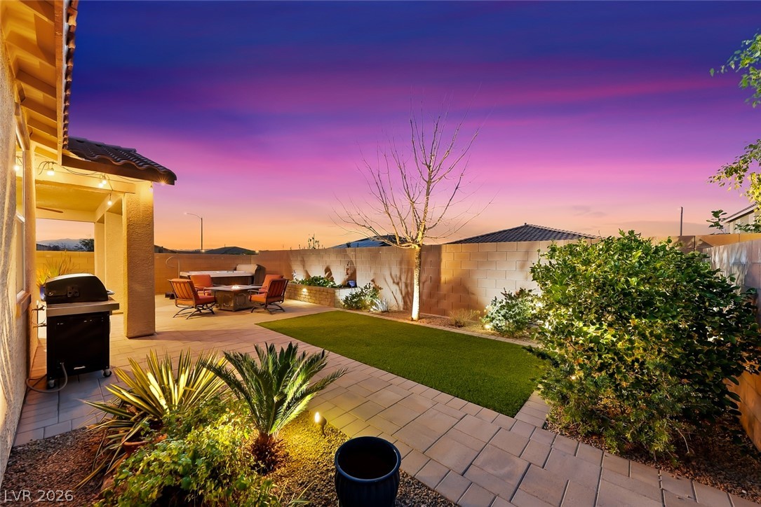 2922 Ventana Ridge Avenue Henderson, NV 89044 - Photo 42 of 57 Enjoy your own fruit tree.