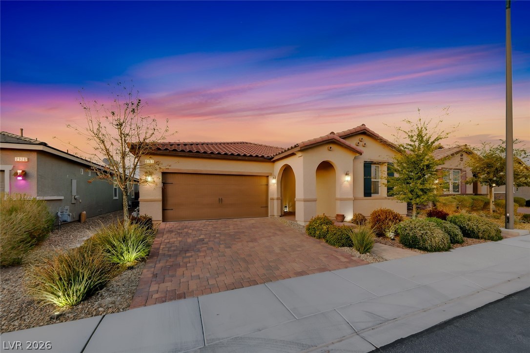 2922 Ventana Ridge Avenue Henderson, NV 89044 - Photo 8 of 57 This home was upgraded with a whole house insulation package to include all walls and the ceilings for energy efficiency and lower energy costs.