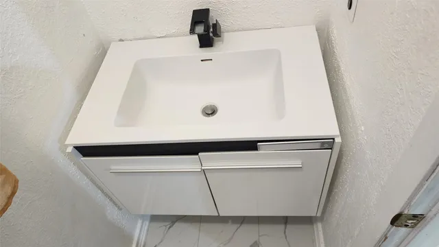 $267,500 | 530 South 12th Street, Silsbee, TX 77656