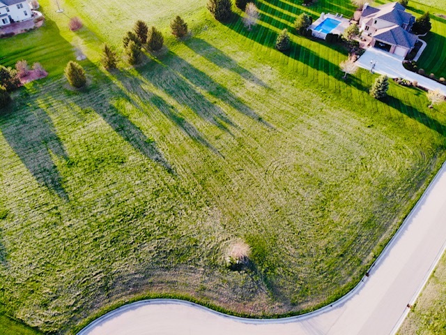 2961 East 1489th Road Ottawa, IL 61350 - Photo 3 of 8 a view of a garden