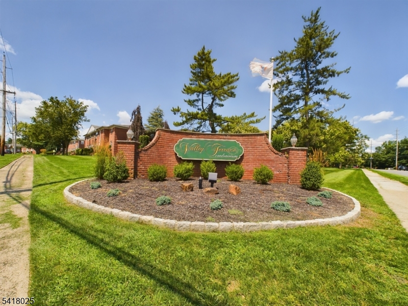 16 Knox Terrace Wayne, NJ 07470 - Photo 6 of 12 a view of a backyard