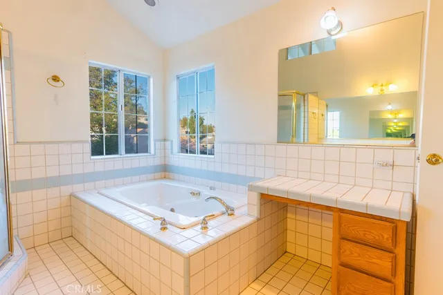 $899,000 | 23132 Posada Drive, Valencia, CA 91354