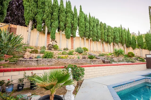 $899,000 | 23132 Posada Drive, Valencia, CA 91354