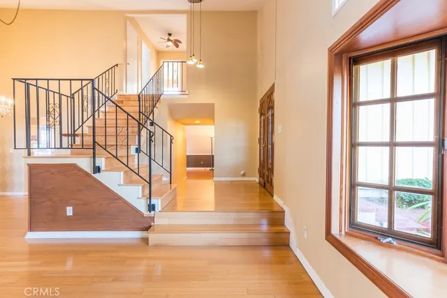 $899,000 | 23132 Posada Drive, Valencia, CA 91354