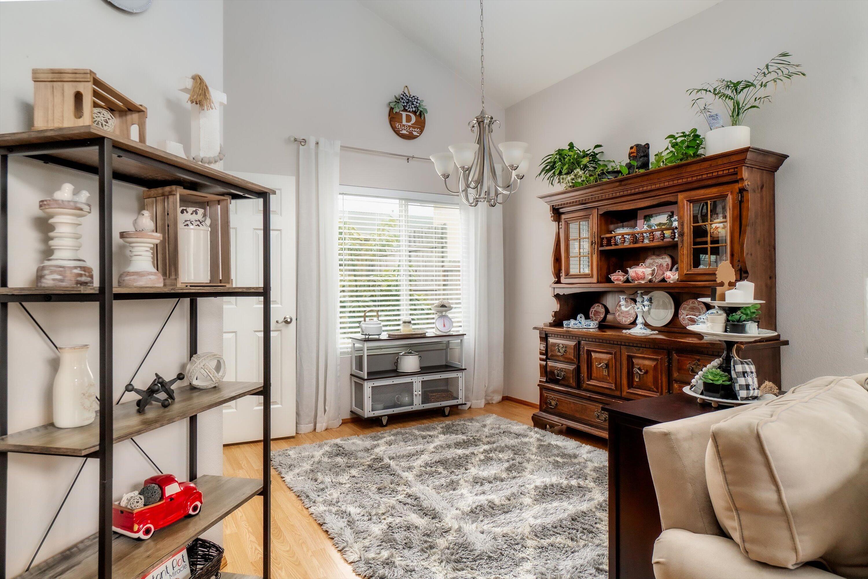 1337 Jason Drive Lompoc, CA 93436 - Photo 5 of 26 a living room with furniture