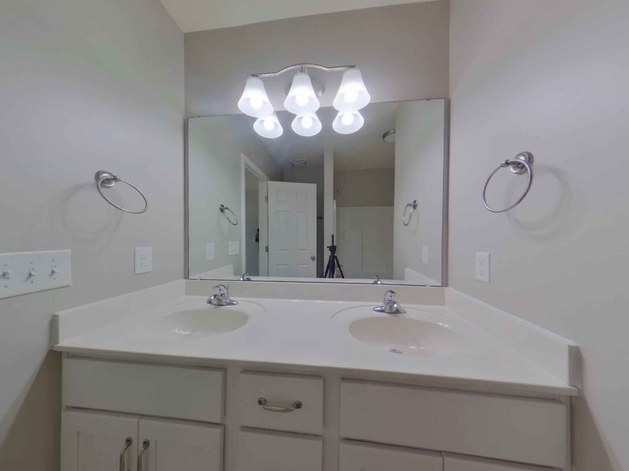 611 Prominence Road Columbia, TN 38401 - Photo 8 of 16 a bathroom with a sink and a mirror