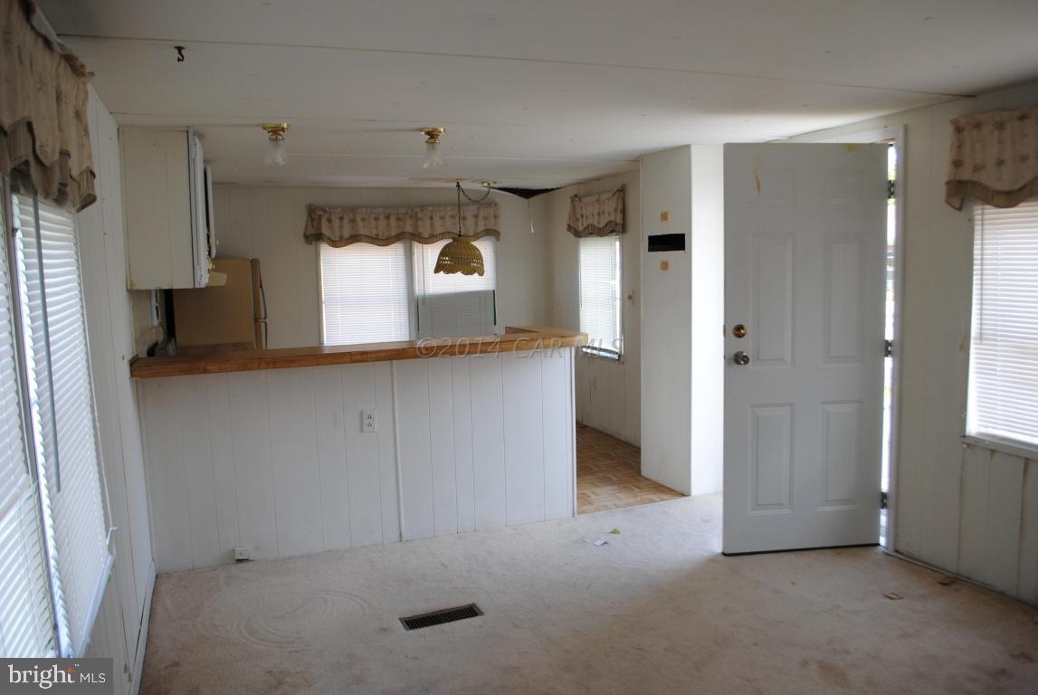 13337 Colonial Road Ocean City, MD 21842 - Photo 9 of 15 Gallery Image 9