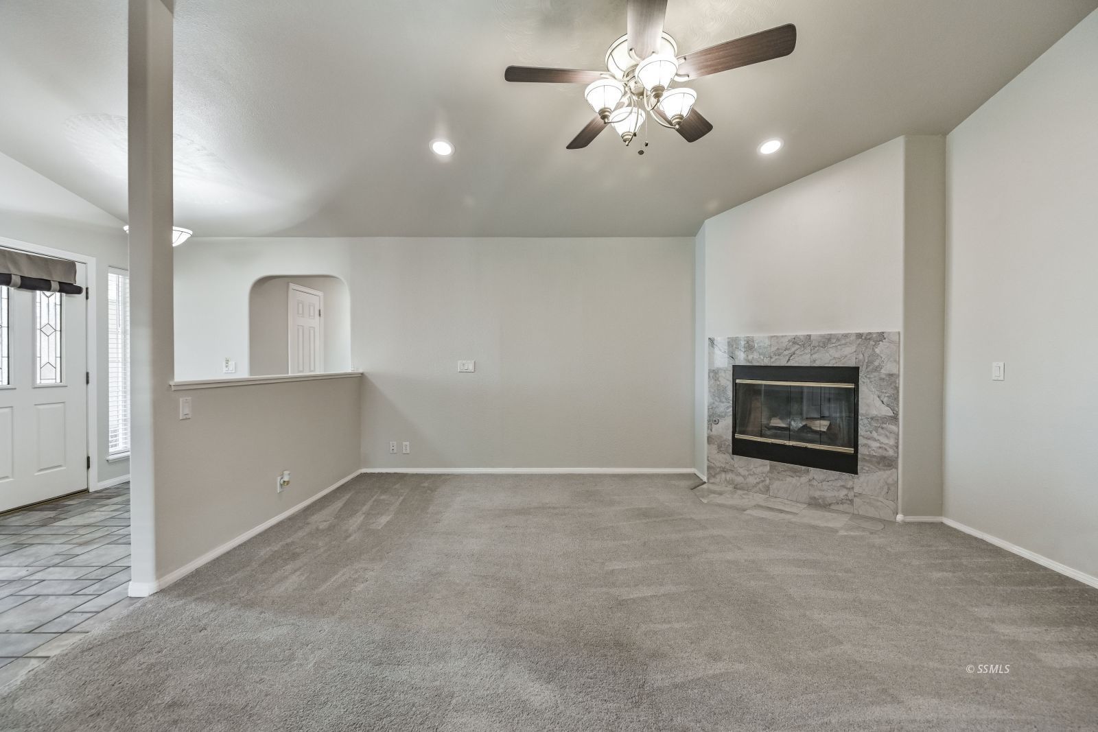 2112 Camino El Canon Ridgecrest, CA 93555 - Photo 4 of 21