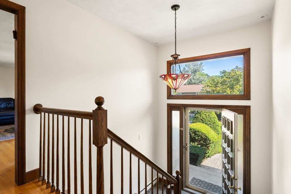 10 Idylwilde Road Lexington, MA 02421 - Photo 27 of 42 a view of a entryway
