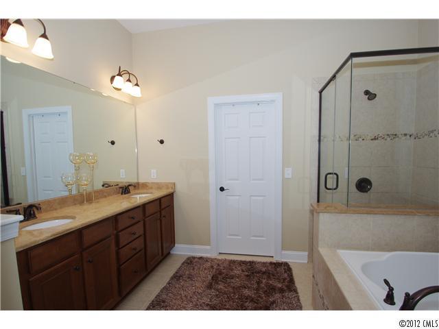 3364 Richard's Crossing Fort Mill, SC 29708 - Photo 10 of 16