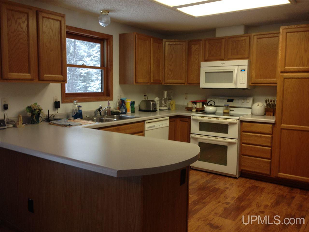 96 East Wilderness Road Negaunee, MI 49866 - Photo 5 of 29 Gallery Image 5