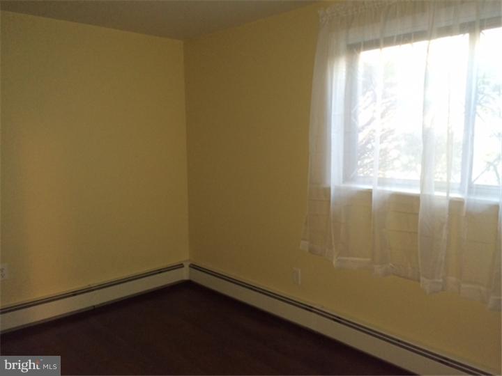 17 Brimfield Road Audubon, PA 19403 - Photo 15 of 20 Bedroom 4