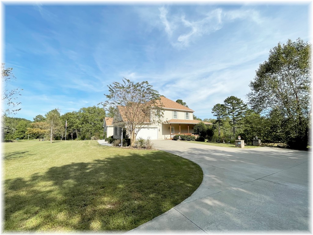 511 Strawberry Farm Road Seneca, SC 29678 - Photo 3 of 42 Gallery Image 3