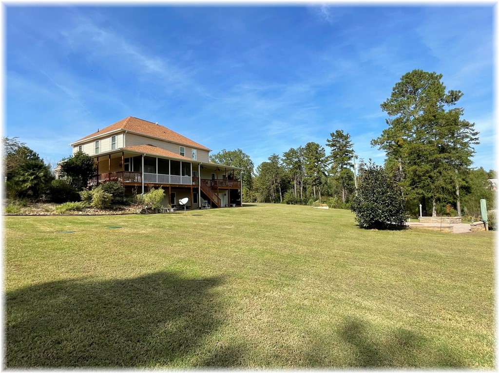 511 Strawberry Farm Road Seneca, SC 29678 - Photo 4 of 42 Gallery Image 4