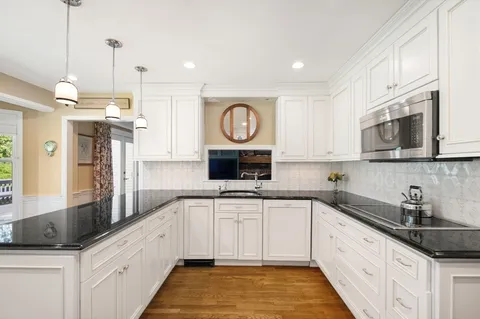 $2,650,000 | 125 Oxbow Road, Needham, MA 02492