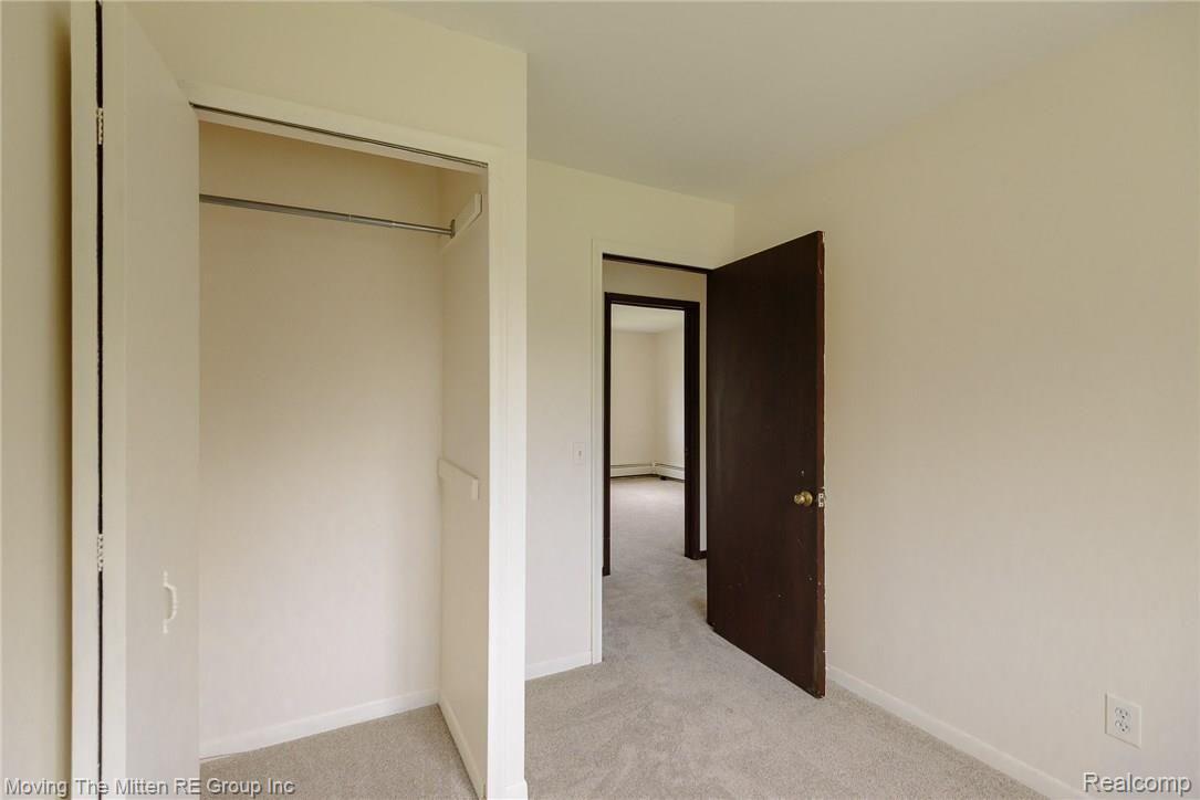 3370 North Hickory Ridge Road Highland, MI 48357 - Photo 25 of 40 MTM_3370_hickory-21.jpg