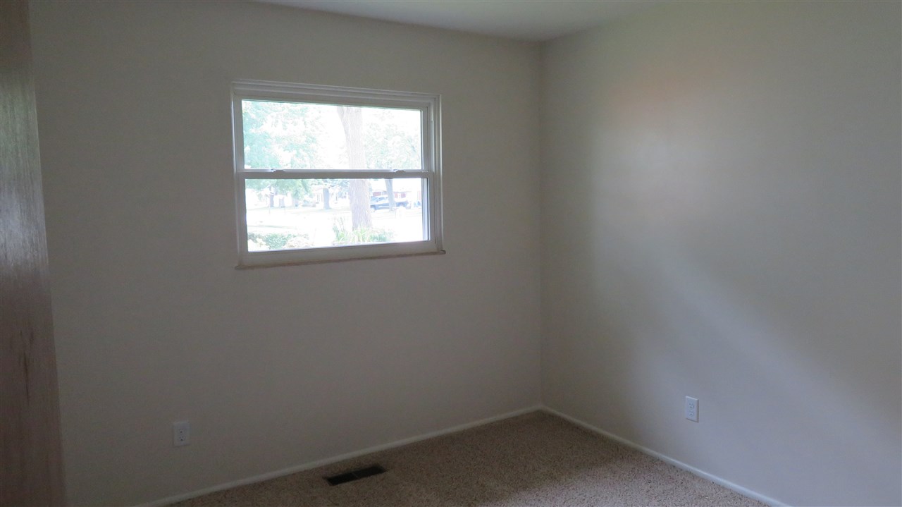 1632 Oakhill Road Kokomo, IN 46902 - Photo 14 of 20 Gallery Image 14