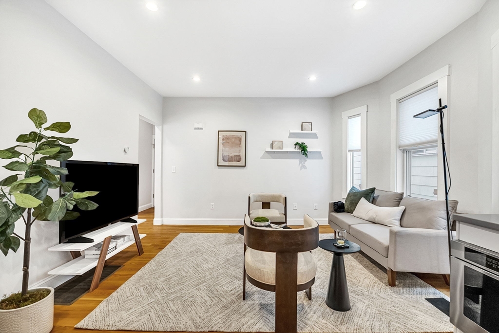 26 Hardwick Street, Unit 1 Cambridge, MA 02141 - Photo 5 of 18