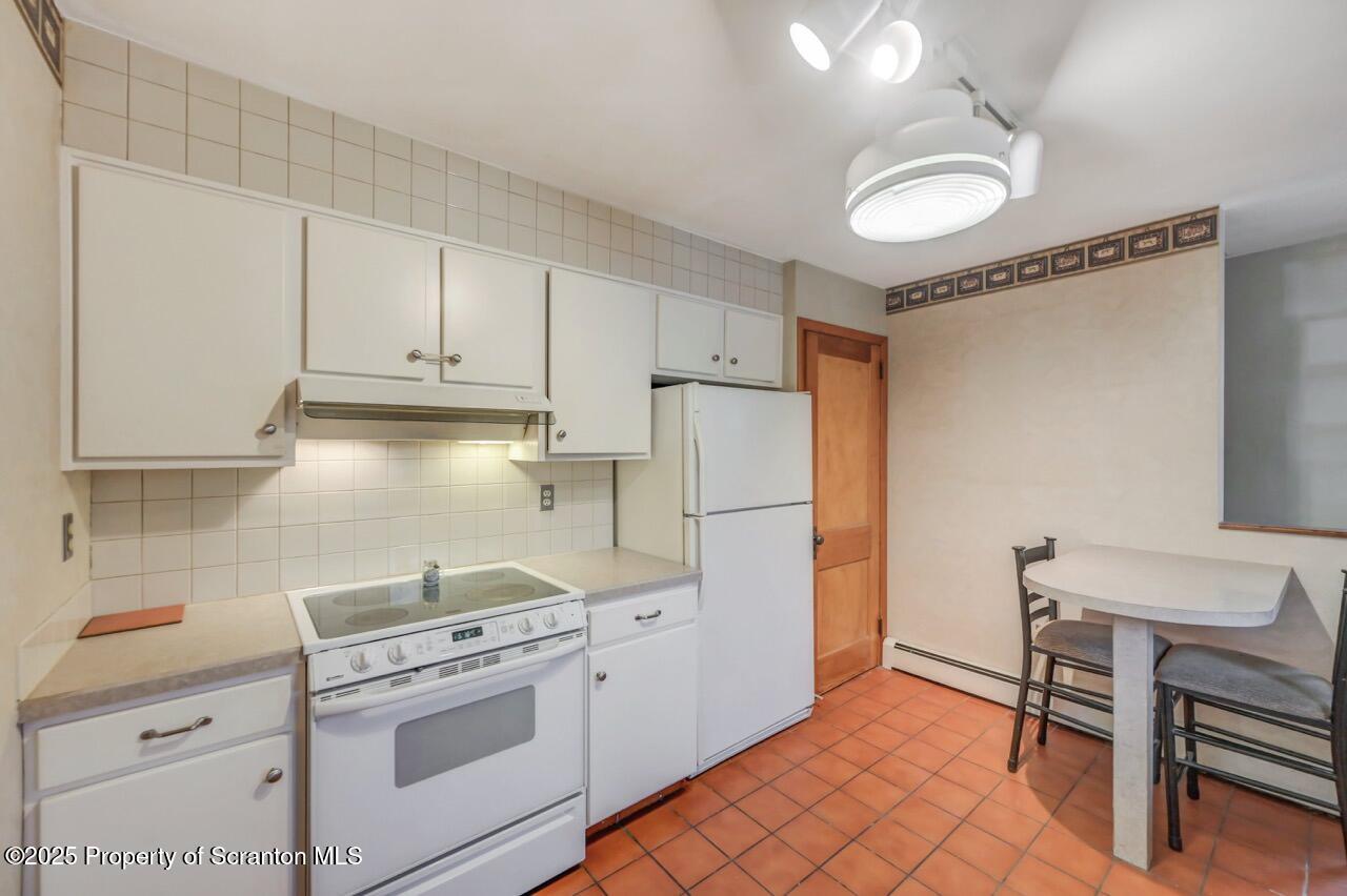 216 North Abington Road Clarks Green, PA 18411 - Photo 27 of 71 216 N Abington Rd 24 Large