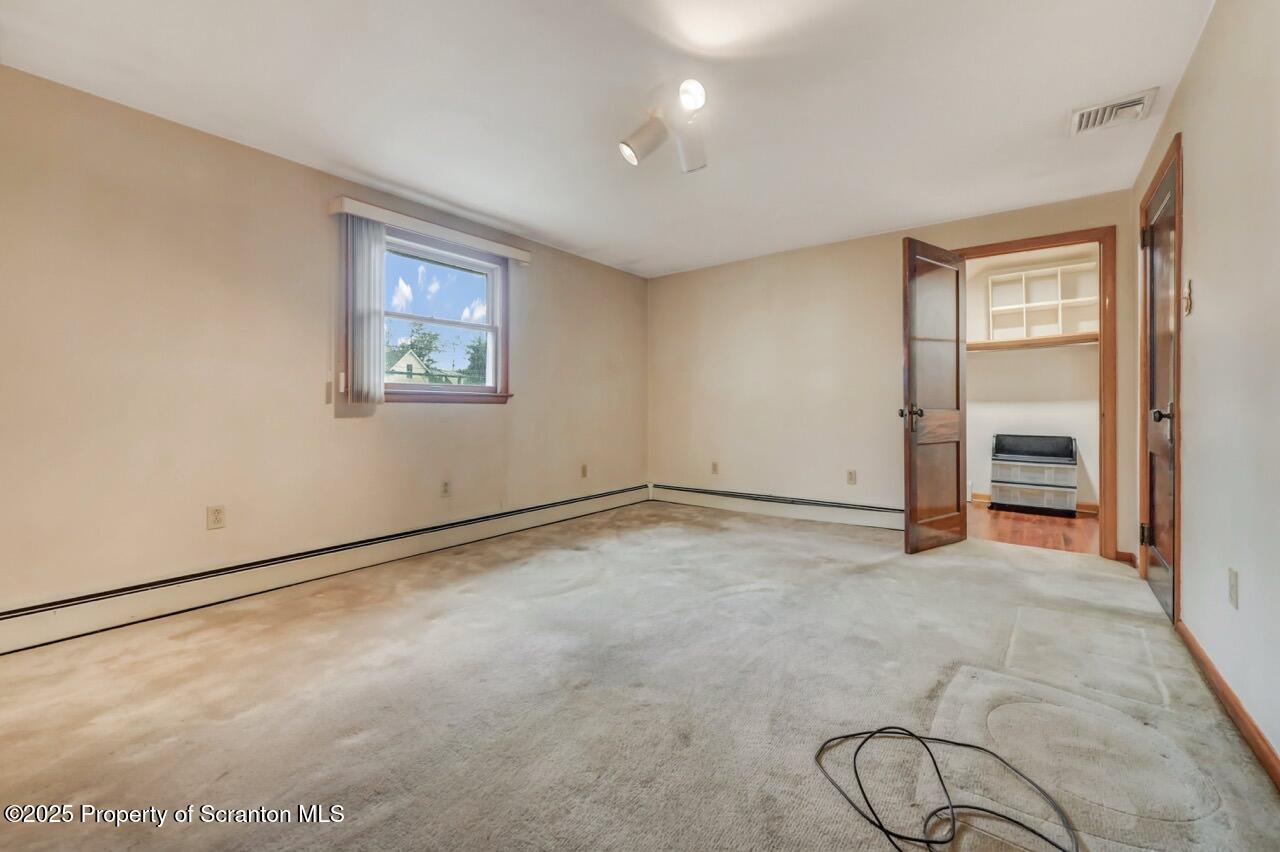 216 North Abington Road Clarks Green, PA 18411 - Photo 38 of 71 216 N Abington Rd 34 Large