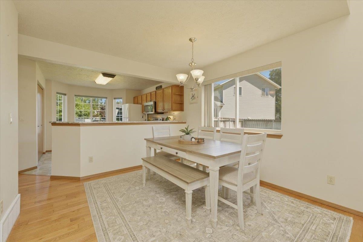 3403 East Buckley Court Mead, WA 99021 - Photo 7 of 31