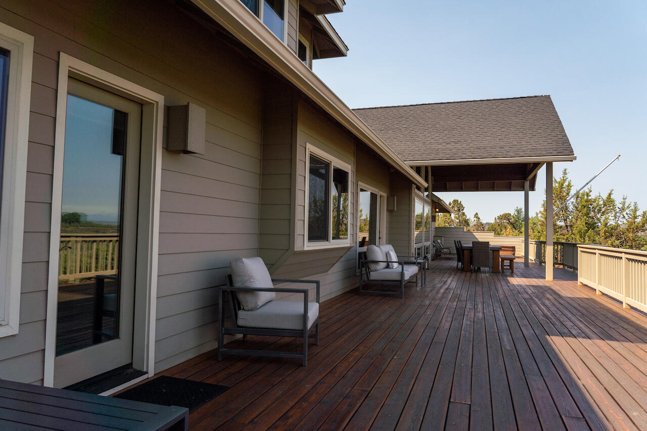 7011 Northeast Juniper Ridge Road Redmond, OR 97756 - Photo 41 of 49 HDR423