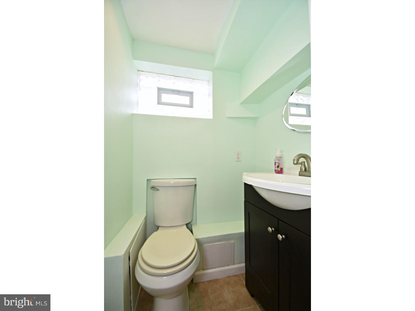 12114 Ranier Road Philadelphia, PA 19154 - Photo 15 of 25 Half Bath