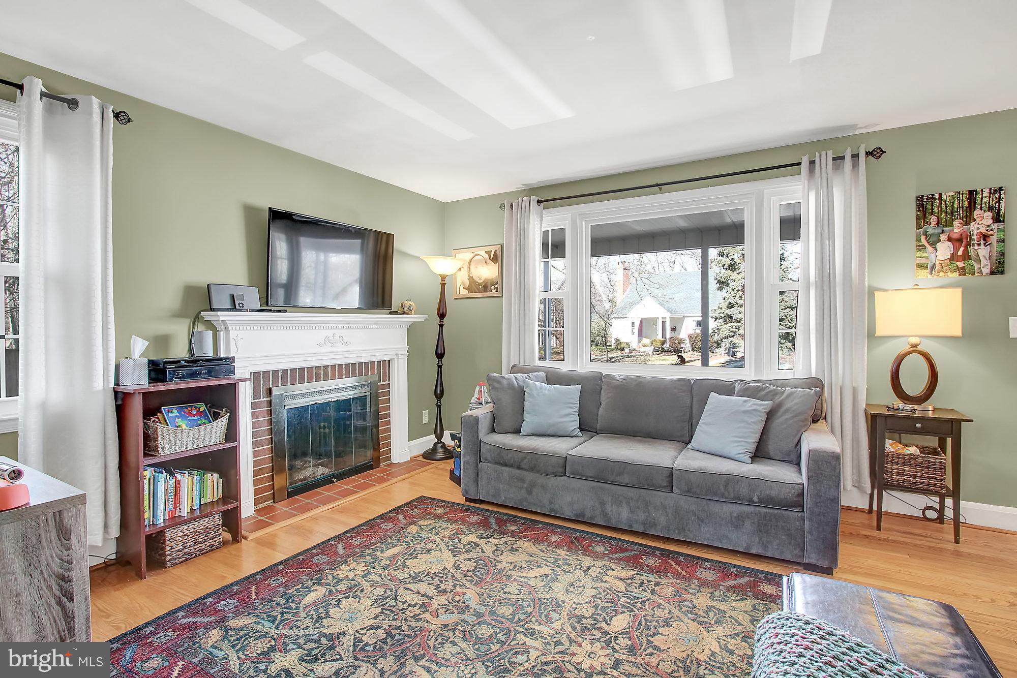 727 Overbrook Road Baltimore, MD 21212 - Photo 1 of 26