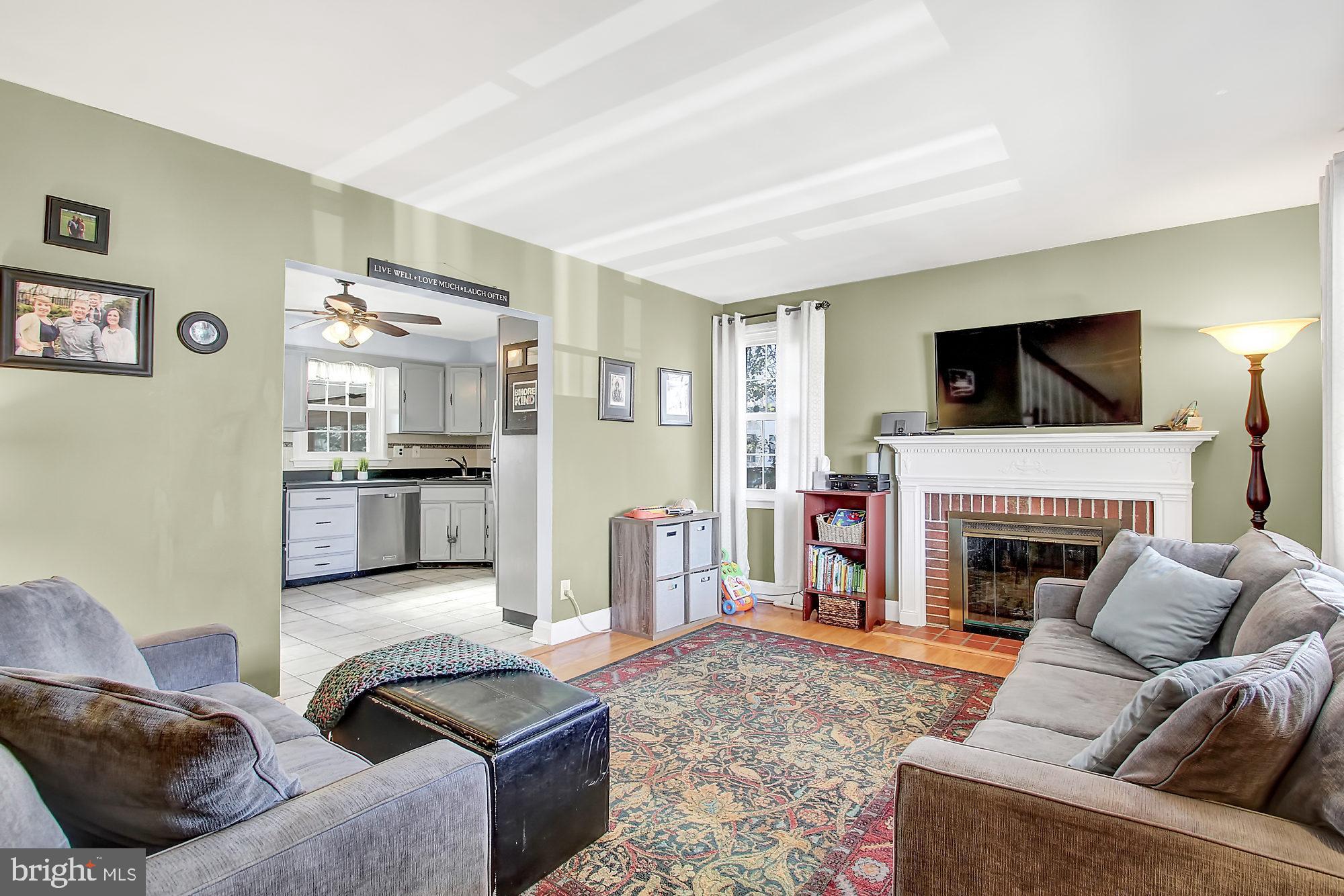 727 Overbrook Road Baltimore, MD 21212 - Photo 3 of 26