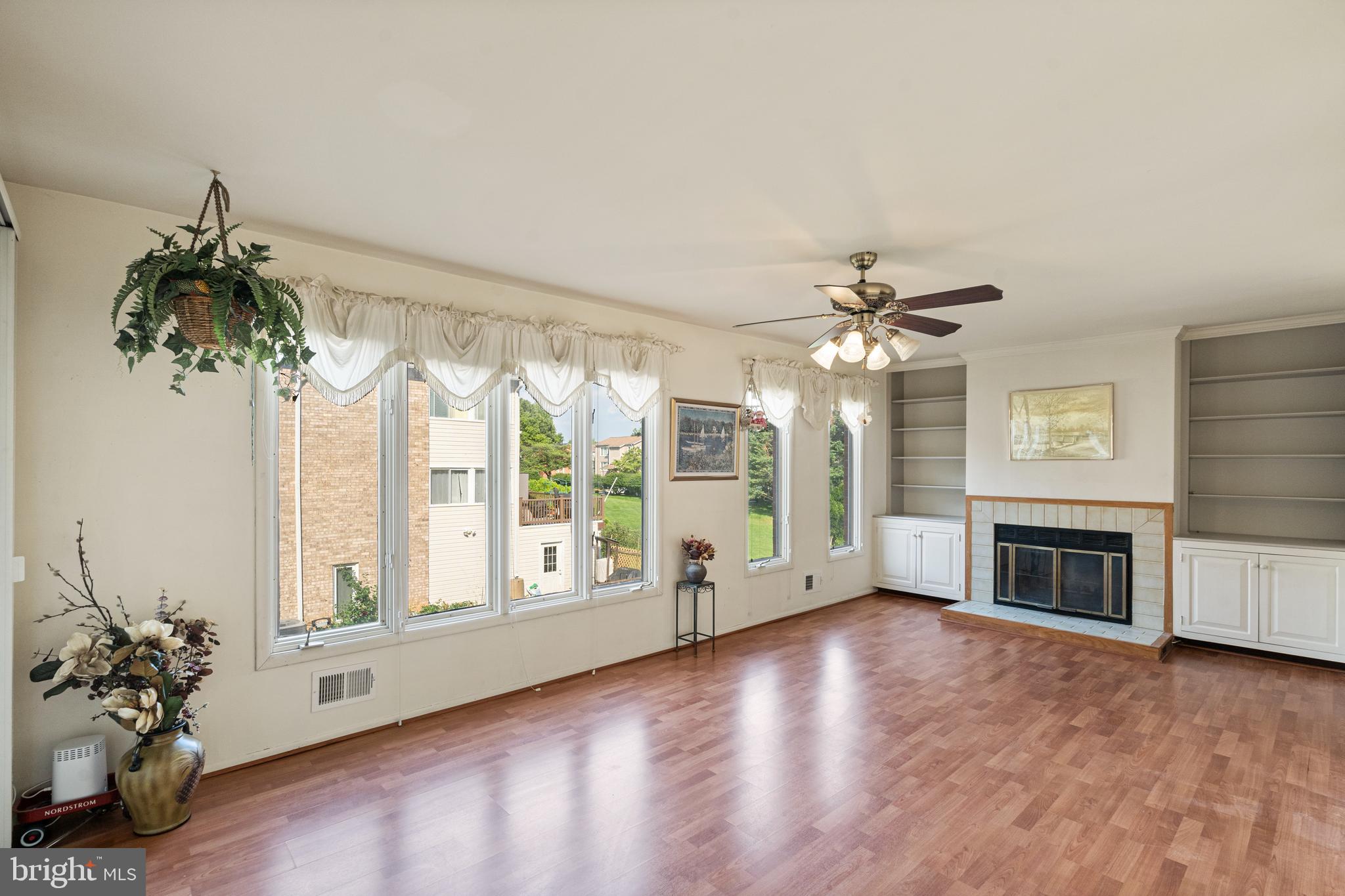 2014 Dundee Road Rockville, MD 20850 - Photo 1 of 41 Gallery Image 1