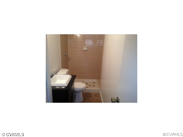 8813 Pepperidge Road Chesterfield, VA 23236 - Photo 4 of 14 Bathroom