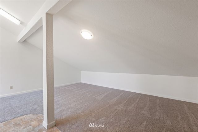 an empty room with an entryway