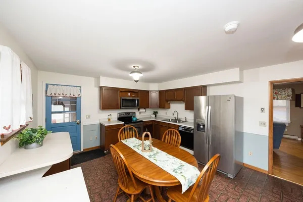 $389,900 | 411 Dennison Drive, Southbridge, MA 01550