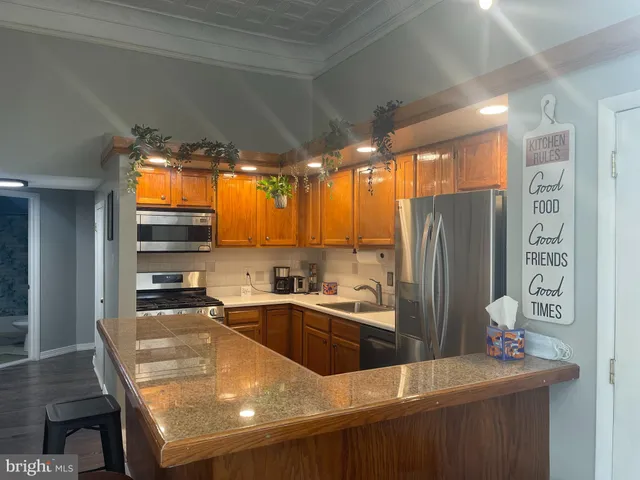 $1,900 | 949 South 3rd Street, Unit 1, Philadelphia, PA 19147