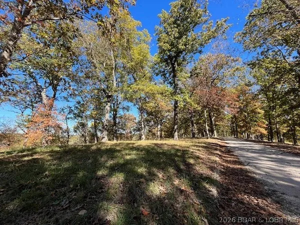 $699,000 | Gravois Arm) Gravois Arm) Timber Ridge Estates, Barnett, MO 65011