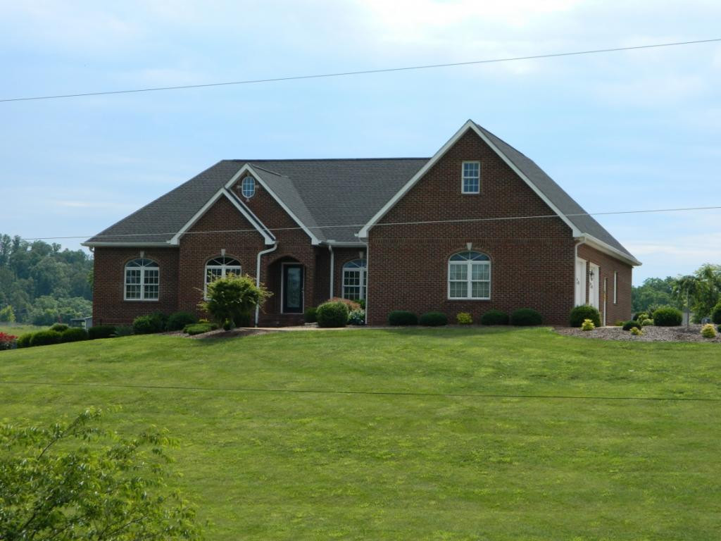 1020 Mitchell Road Kingsport, TN 37663 - Photo 1 of 32 Welcome Home
