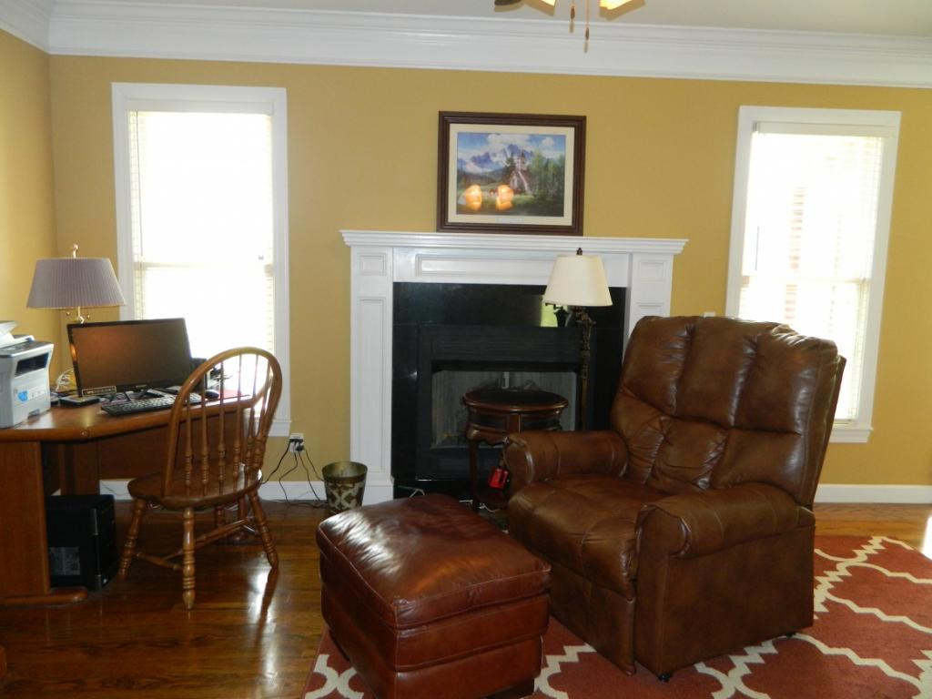 1020 Mitchell Road Kingsport, TN 37663 - Photo 13 of 32 Family Room