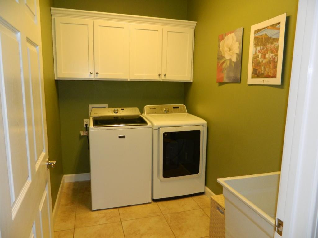 1020 Mitchell Road Kingsport, TN 37663 - Photo 24 of 32 Laundry Room
