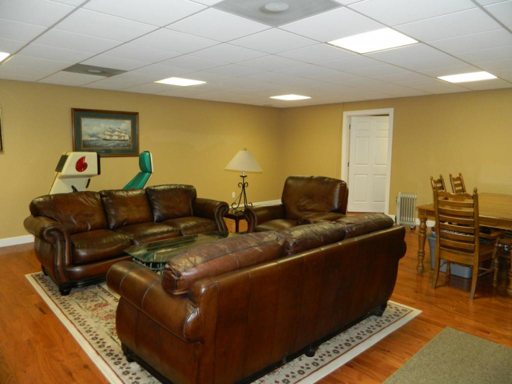 1020 Mitchell Road Kingsport, TN 37663 - Photo 28 of 32 Rec Room