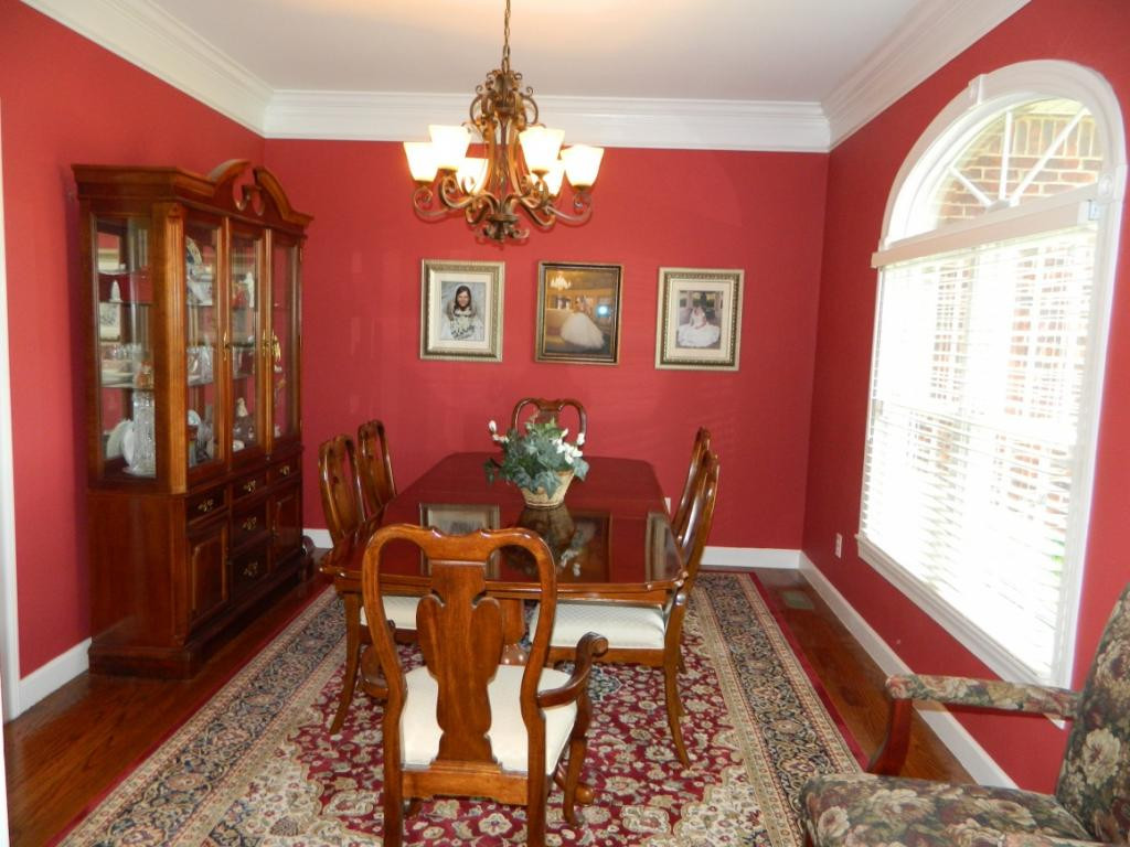 1020 Mitchell Road Kingsport, TN 37663 - Photo 4 of 32 Formal Dining Room