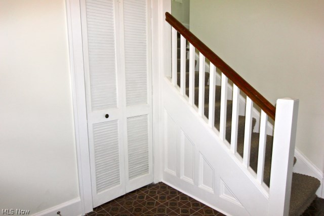 3034 Chadbourne Road Cleveland, OH 44120 - Photo 3 of 21 Foyer