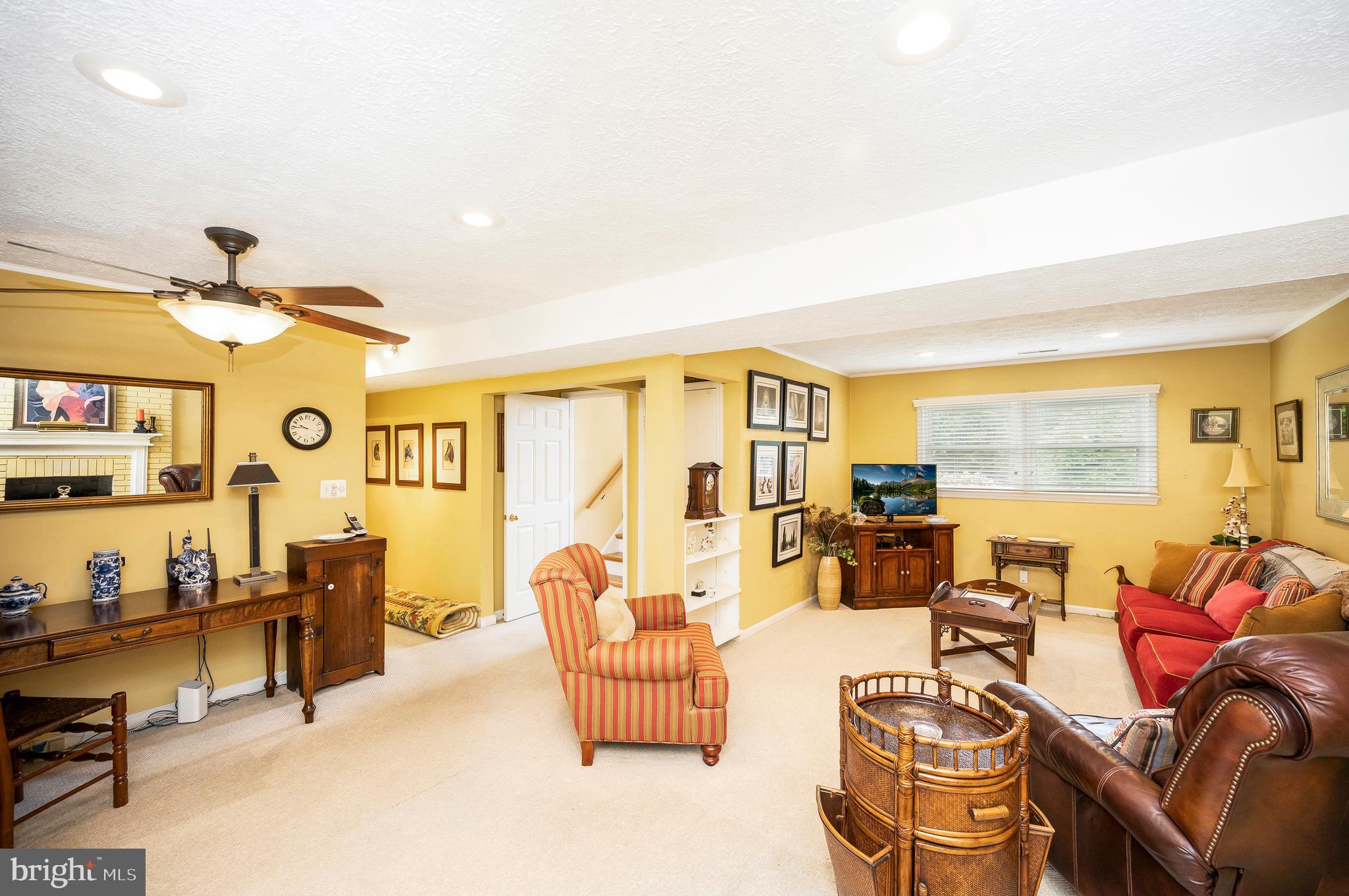 14 Apache Terrace Fredericksburg, VA 22401 - Photo 22 of 38 a living room with furniture and a large window