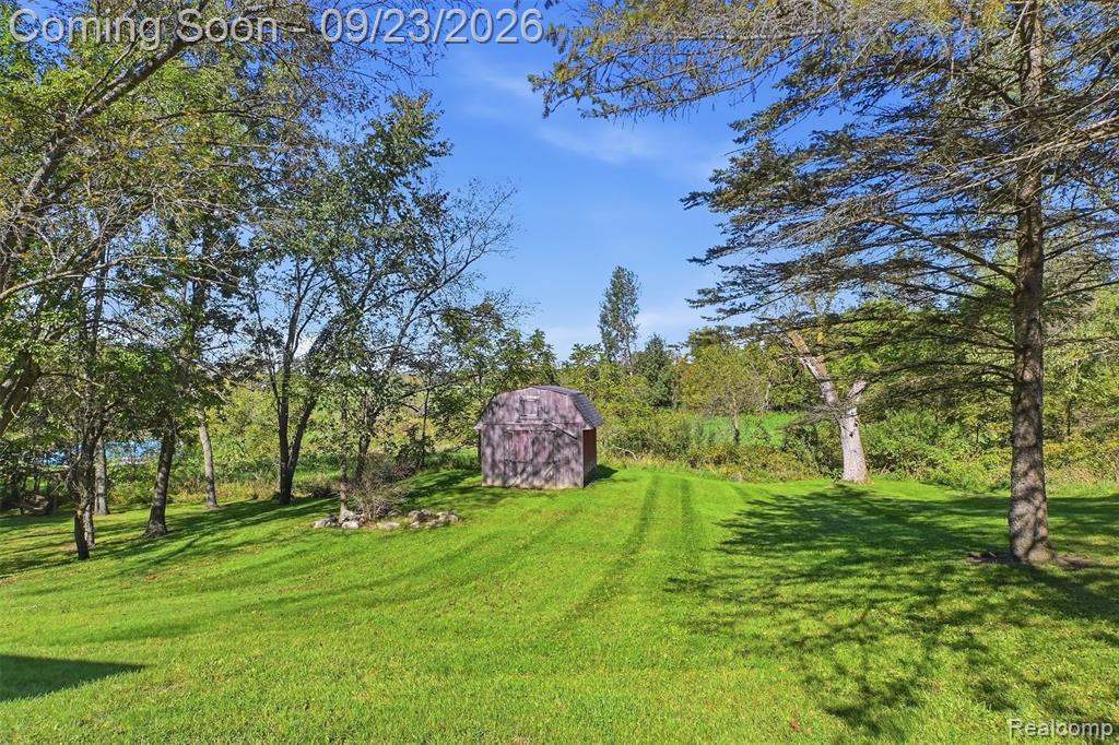 4238 Norton Road Howell, MI 48843 - Photo 33 of 38 Gallery Image 33