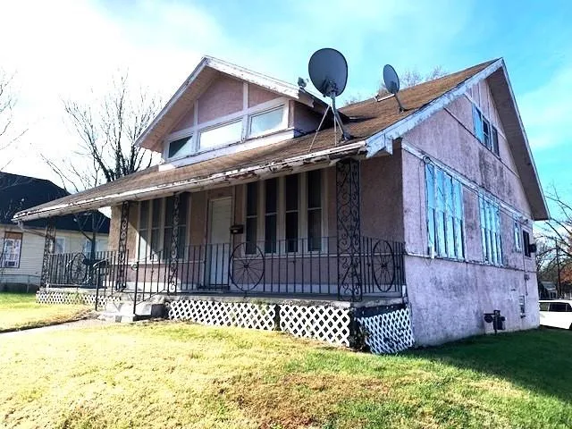 $160,000 | 1002 South 22nd Street, St. Joseph, MO 64507
